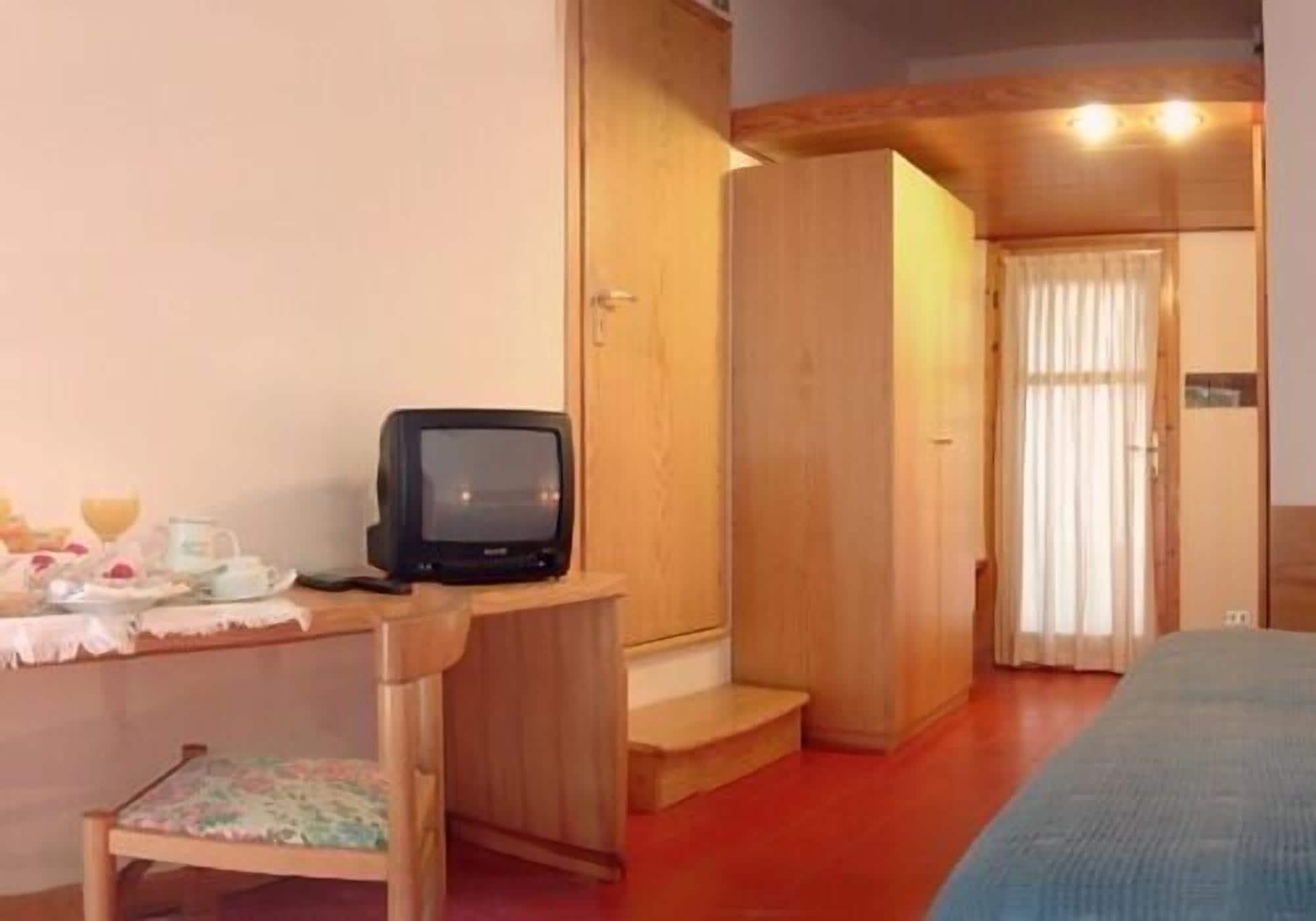 Hotel Kyrie Isole Tremiti San Domino Ngoại thất bức ảnh